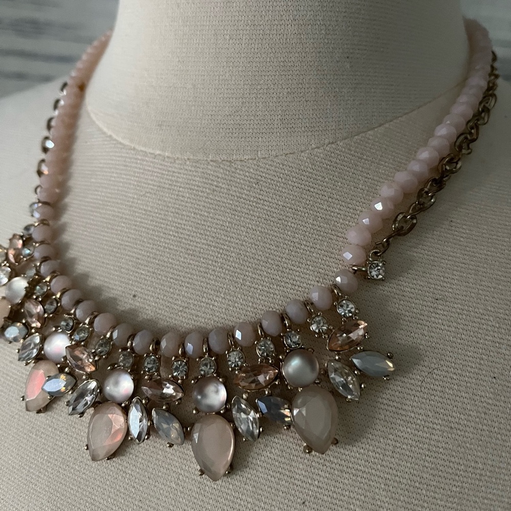 Loft statement necklace - Picture 2 of 3